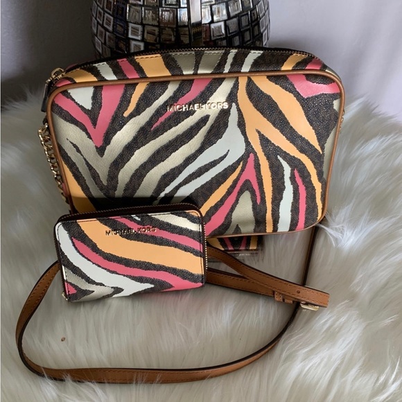 Michael kors Crossbody Bag Wallet Animal Print - Main Image